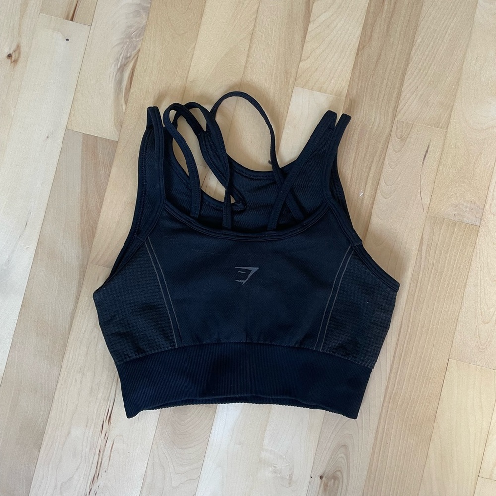 Gymshark Ultra Seemless bra size S - charcoal